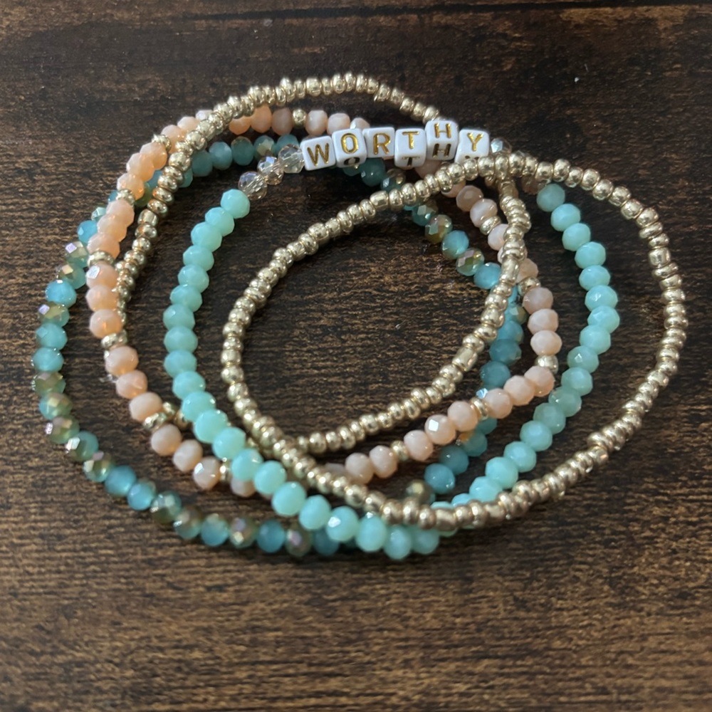 WORTHY 5 set bracelet!